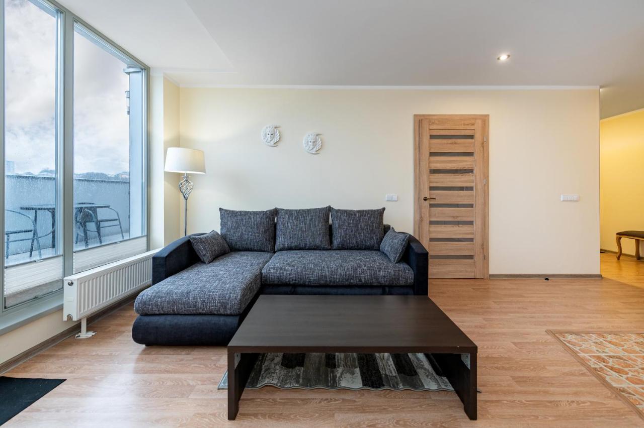 Lovely City Panorama Apartment By Polo Apartments Kaunas Exterior photo